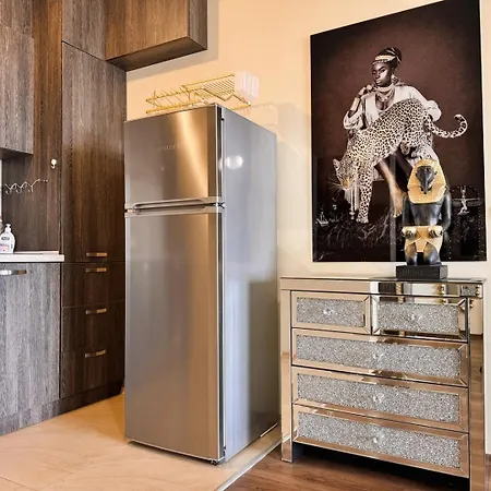 Elegant 1br With Sea Panorama - Argisht Palace Apartmán